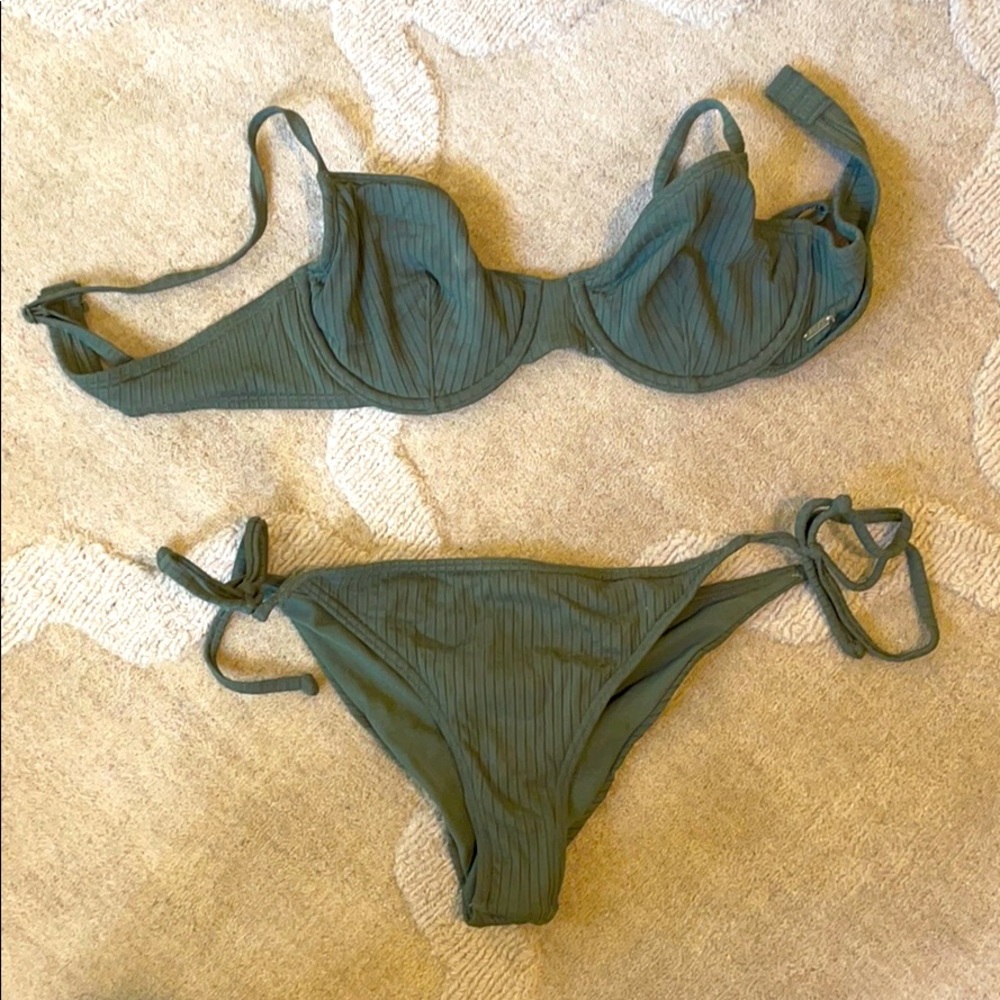 Roxy forest green ribbed bikini - Picture 1 of 2